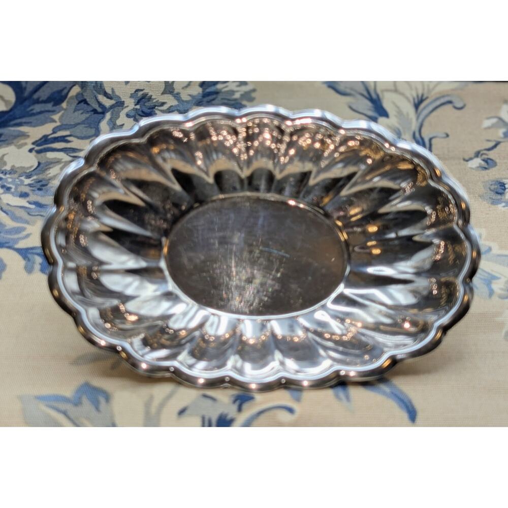 Reed and Barton Vintage Scalloped Holiday Silver Plate Serving Dish
